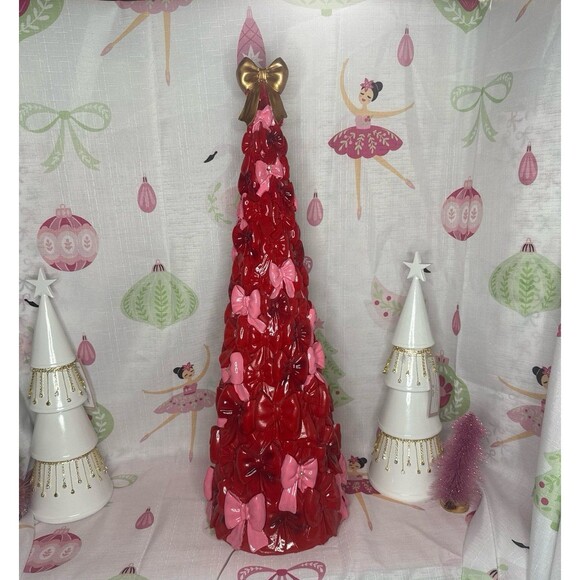 Cupcakes and Cashmere Red and Pink Bow LED Tree - Picture 1 of 6